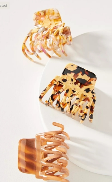 Anthropologie Accessories - Last set! Anthropologie Scalloped Tortoise hair clip set